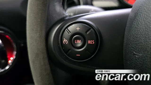 Mini Cooper 2015 — фото 17