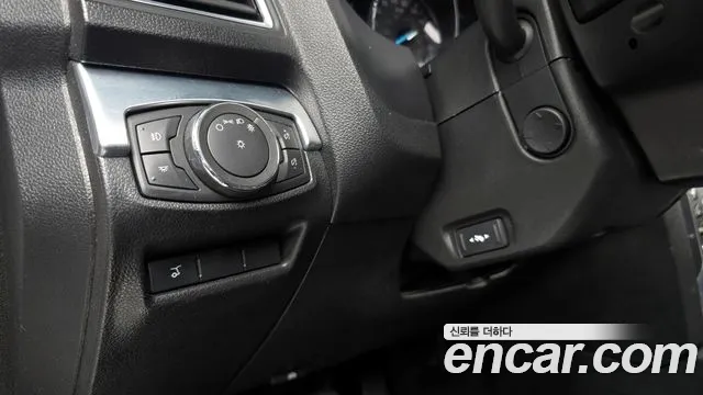 Ford Explorer 2017 — фото 17