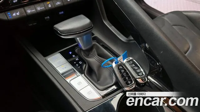 Hyundai AVANTE 2021 — фото 12