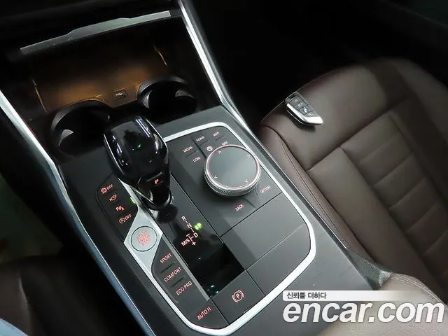BMW 3-Series 2021 — фото 10