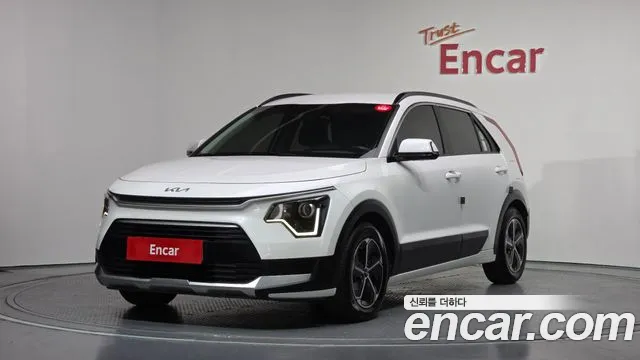 Kia Niro 2022 — фото 1