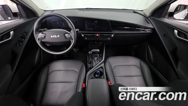Kia Niro 2022 — фото 10