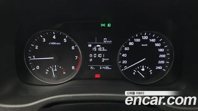 Hyundai AVANTE 2016 — фото 11