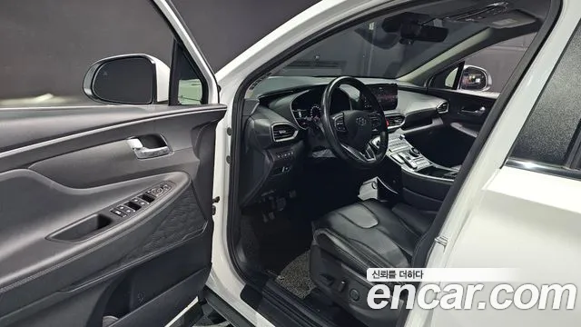 Hyundai Santafe 2022 — фото 10