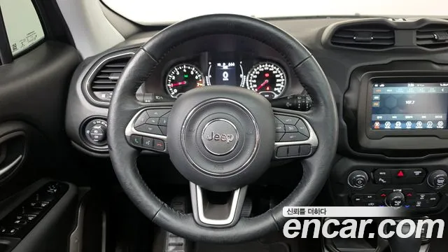 Jeep Renegade 2022 — фото 13