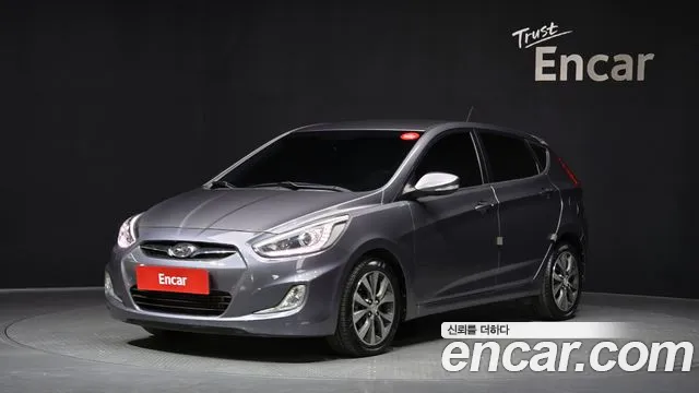 Hyundai Accent 2015 — фото 1