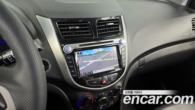 Hyundai Accent 2015 — фото 20