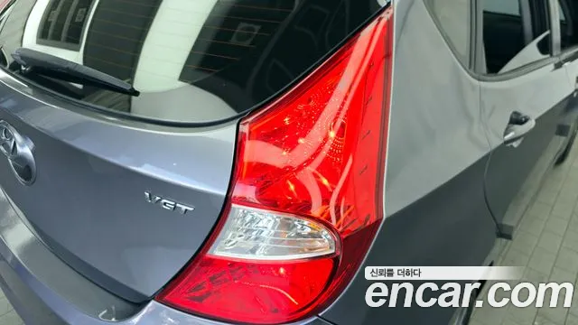 Hyundai Accent 2015 — фото 9