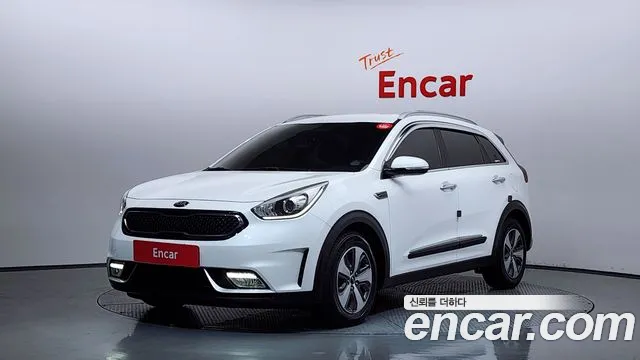 Kia Niro 2017 — фото 1
