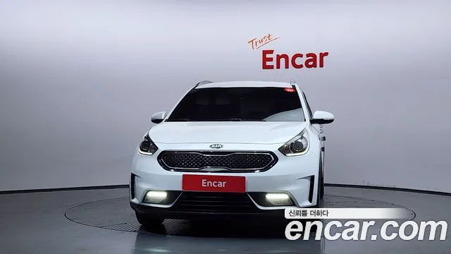 Kia Niro 2017 — фото 3