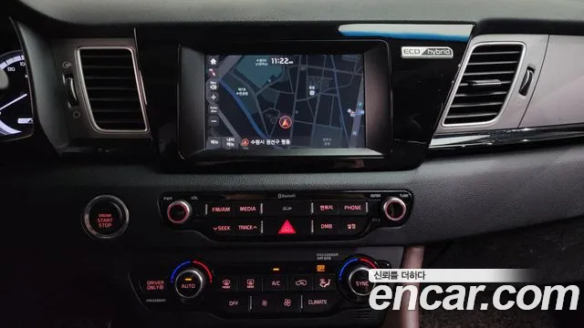 Kia Niro 2017 — фото 19