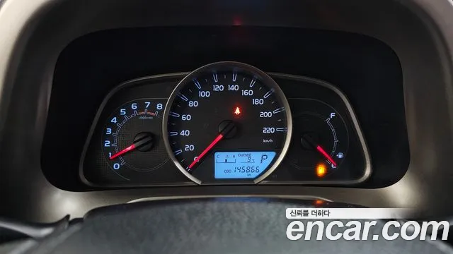 Toyota RAV4 2015 — фото 8