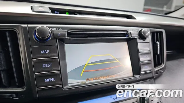 Toyota RAV4 2015 — фото 14