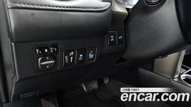 Toyota RAV4 2015 — фото 15