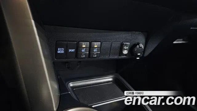 Toyota RAV4 2015 — фото 18