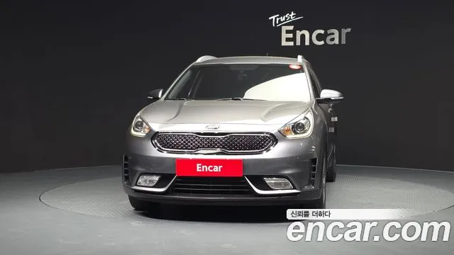 Kia Niro 2018 — фото 3