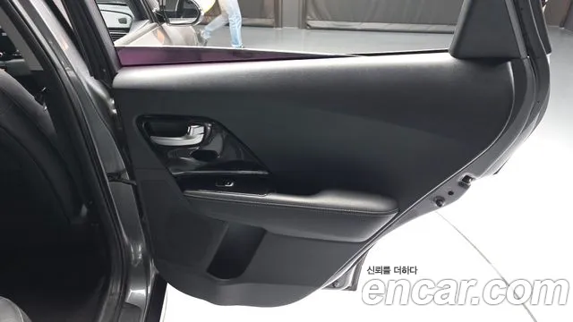 Kia Niro 2018 — фото 15