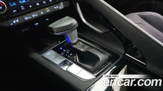 Hyundai AVANTE 2024 — фото 12