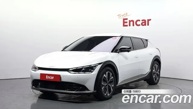 Kia EV6 2022 — фото 1