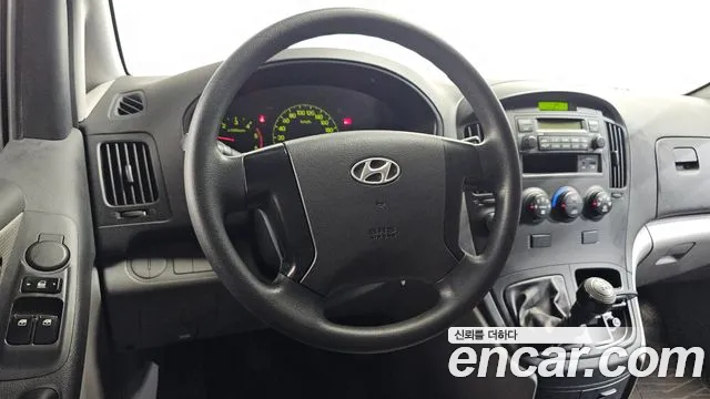 Hyundai Starex 2011 — фото 18