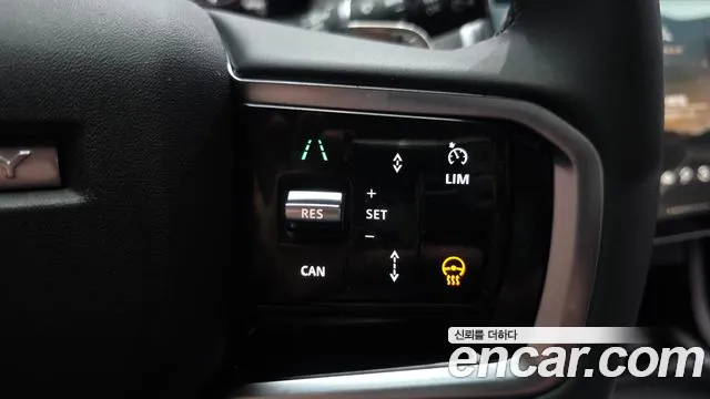 Land Rover Discovery Sport 2025 — фото 17
