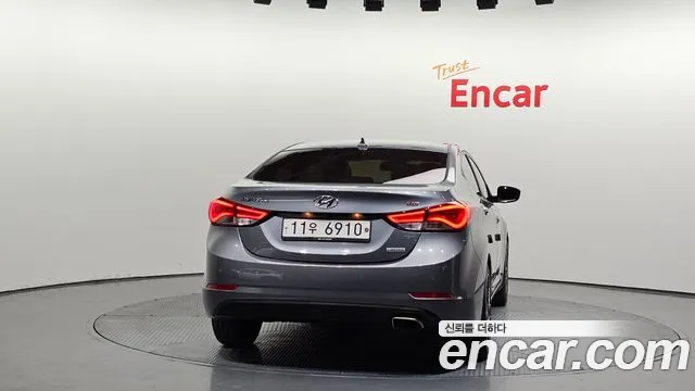 Hyundai AVANTE 2016 — фото 4