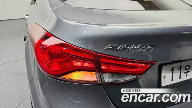 Hyundai AVANTE 2016 — фото 9