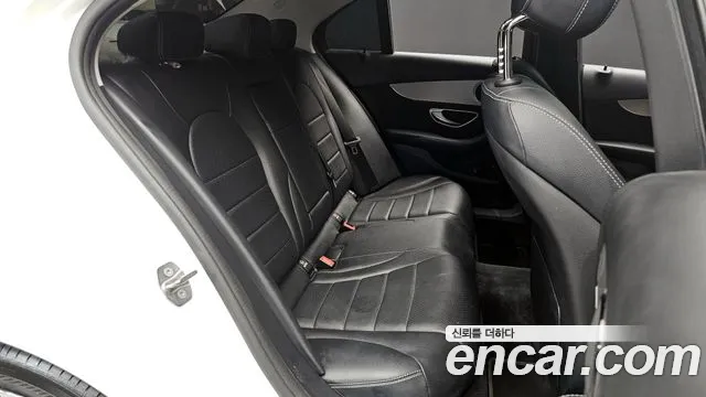 Mercedes-Benz C-Class 2018 — фото 11
