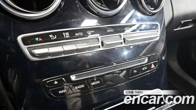 Mercedes-Benz C-Class 2018 — фото 16
