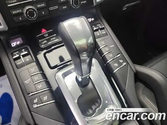 Porsche Cayenne 2015 — фото 9