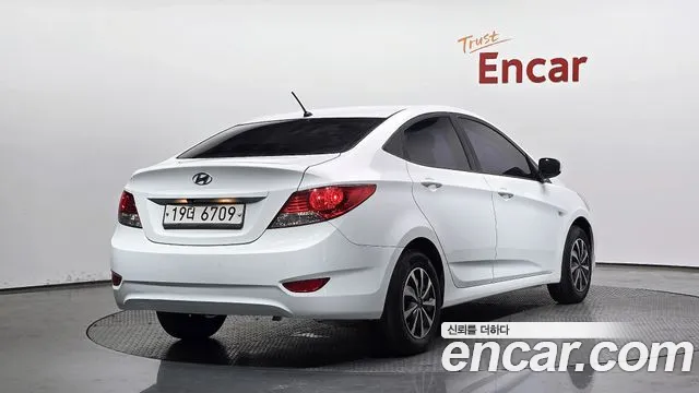 Hyundai Accent 2014 — фото 2
