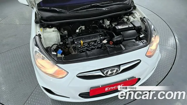 Hyundai Accent 2014 — фото 6