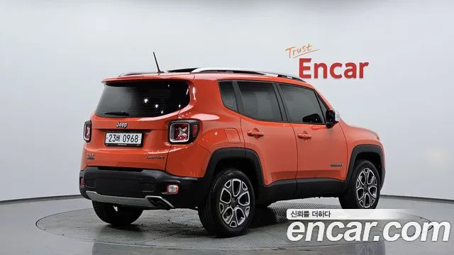 Jeep Renegade 2015 — фото 1