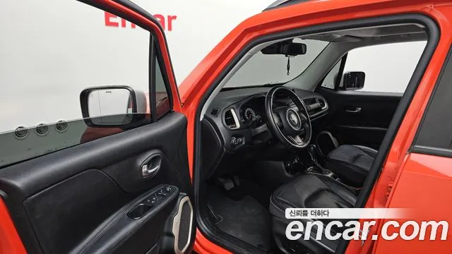 Jeep Renegade 2015 — фото 12