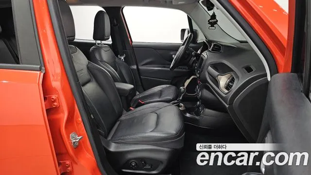 Jeep Renegade 2015 — фото 16
