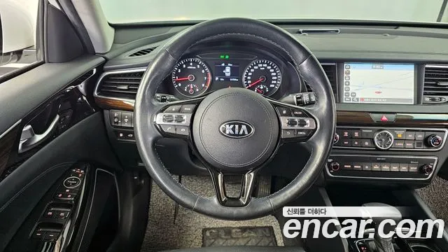 Kia K7 2018 — фото 13