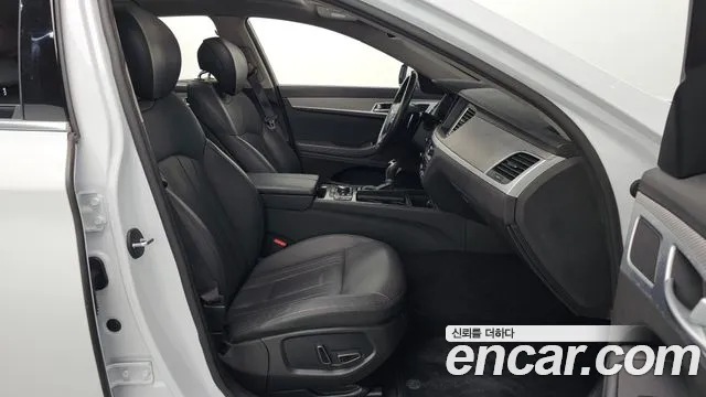 Hyundai Genesis 2015 — фото 17