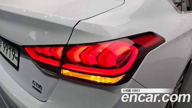 Hyundai Genesis 2015 — фото 9