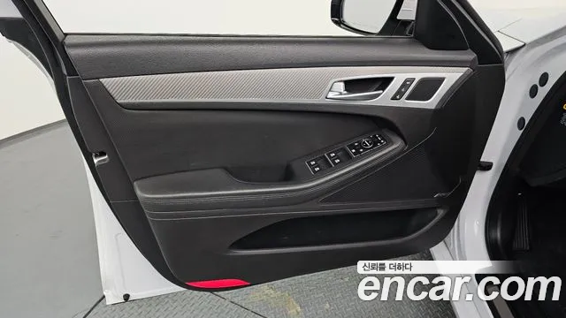 Hyundai Genesis 2015 — фото 14