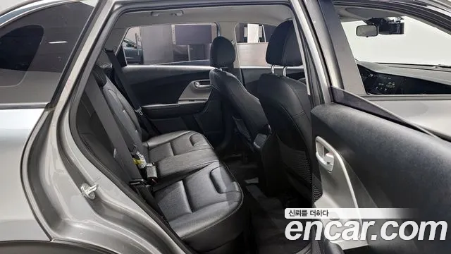 Kia Niro 2020 — фото 17