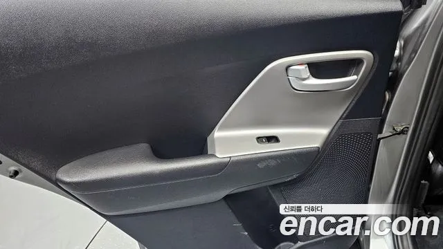 Kia Niro 2020 — фото 15