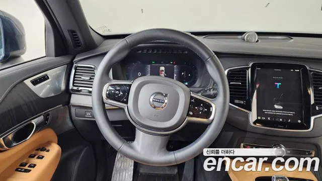Volvo XC90 2023 — фото 20