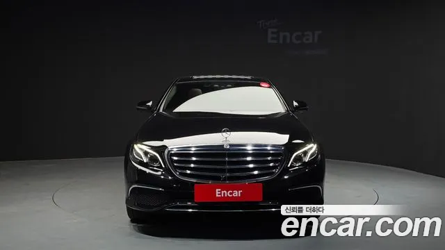Mercedes-Benz E-Class 2018 — фото 3