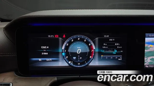 Mercedes-Benz E-Class 2018 — фото 11