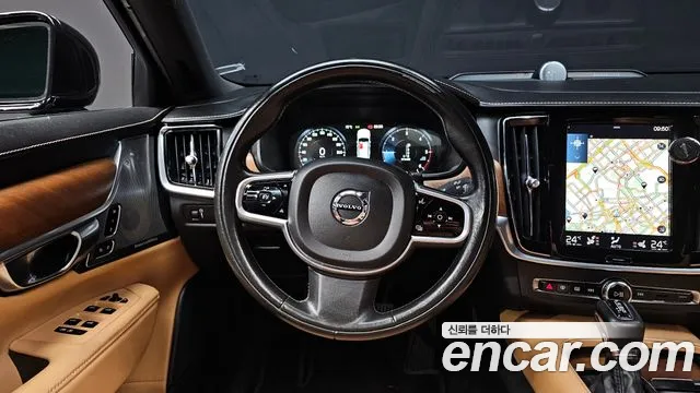 Volvo S90 2017 — фото 13