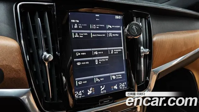 Volvo S90 2017 — фото 16