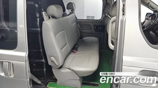 Hyundai Starex 2013 — фото 12