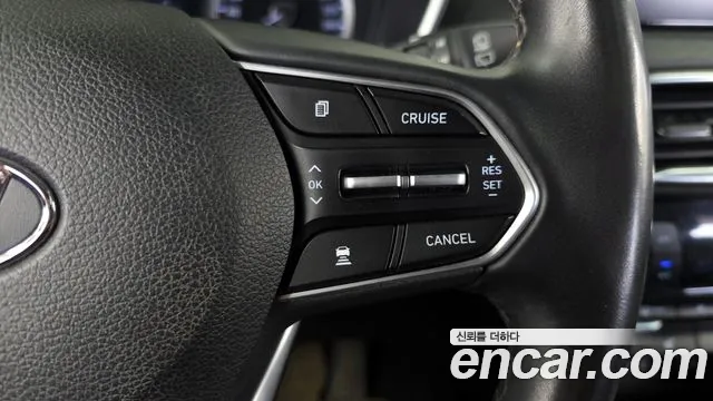 Hyundai Santafe 2019 — фото 16