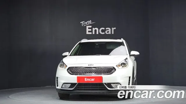 Kia Niro 2018 — фото 3