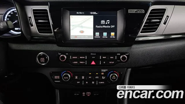 Kia Niro 2018 — фото 14
